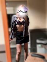 梨央奈（秘書と社長）の写メ日記「出社してます♪」 画像